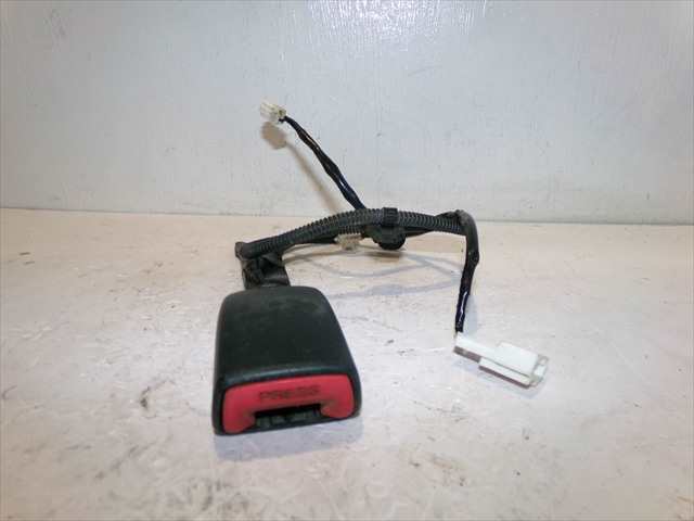 Cinturón Delantero Derecho Toyota Auris 2.0 D FAMILIAR, 2012-2015