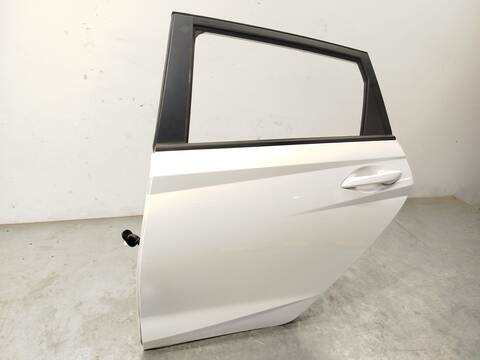 Foto 2ª: Puerta Trasera Izquierda Hyundai i20 1.0 T-GDI 101CV 74KW [G3LF] (2024)
