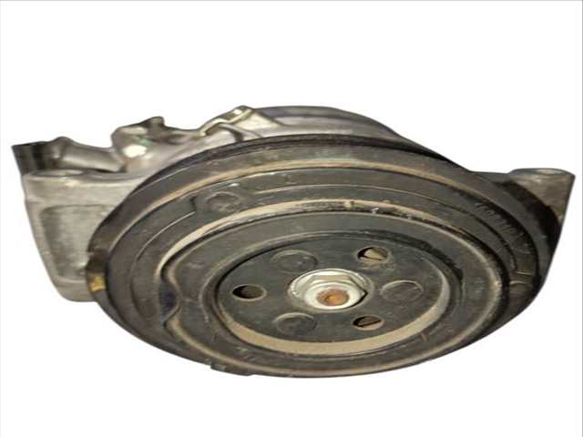 Foto 2ª: Compresor Aire Acondicionado Mercedes Marco Polo 220 CDI 4-MATIC 447.703 447.813) (2015)