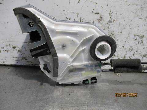 Foto 3ª: Cerradura Puerta Trasera Izquierda Toyota Prius 1.8 16V CAT 99CV 73KW [2ZR] (2018)