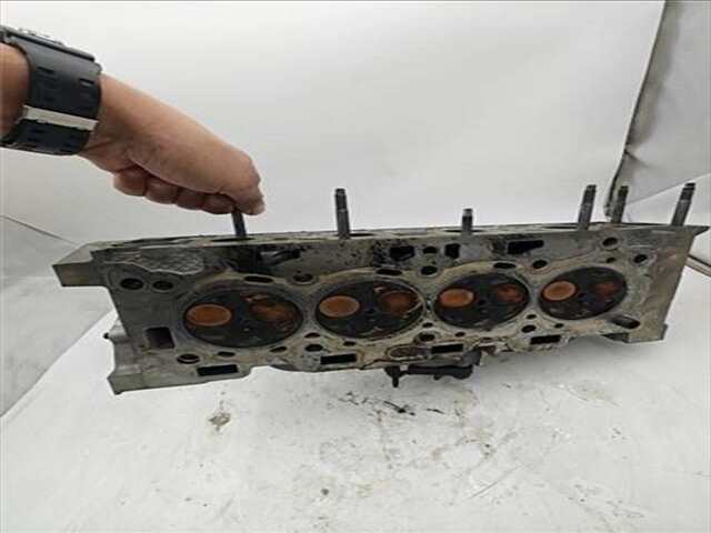 Foto 3ª: Culata Ford C Max 1.6 URBAN [1.6 LTR. - 70 KW TDCI CAT] (CB7)(2010 _) [T3DA]