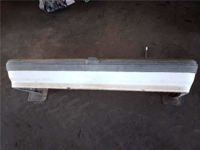 Paragolpes Trasero Opel Kadett 1.6 D