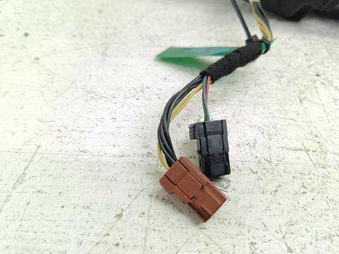 Foto 4ª: Retrovisor Derecho Peugeot 208 STYLE 82CV 60KW [HM01] (2017)