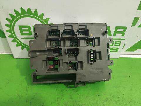 Foto 2ª: Caja Reles Fusibles Bmw Serie 3 315 2.0 16V 143CV [N43B20A] (2005)