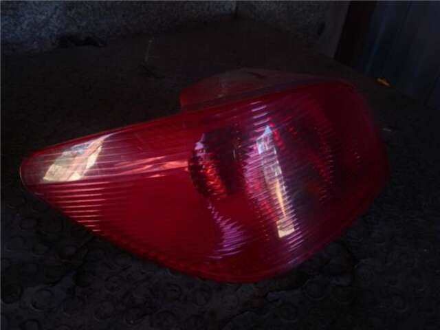 Foto 2ª: Piloto Trasero Izquierdo Peugeot 307 1.6 16V [NFU (TU5JP4)]