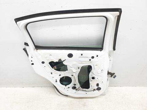 Foto 3ª: Puerta Trasera Izquierda Citroen C3 FEEL PACK (2015)