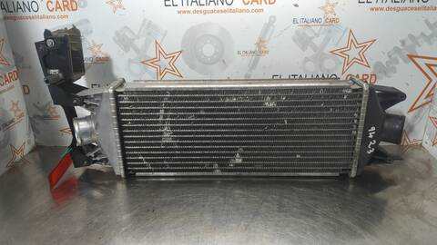 Foto 3ª: Intercooler Iveco Daily 29 - L 12 CAJA CERRADA LARGO 116CV 85KW [F1AE0481] (2003)