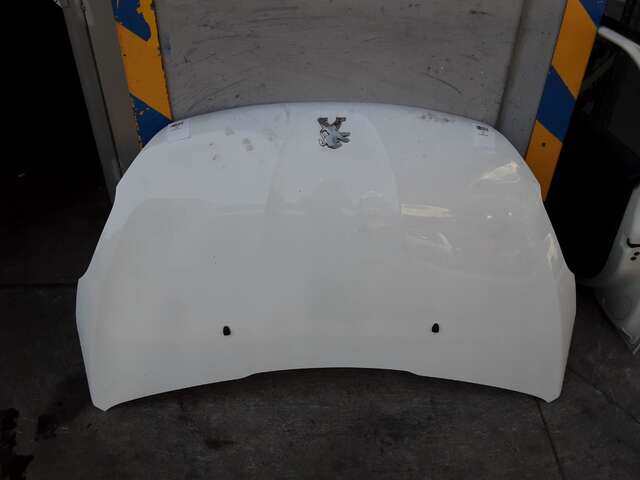 Capot Peugeot 208 1.2 12V82CV 0CV
