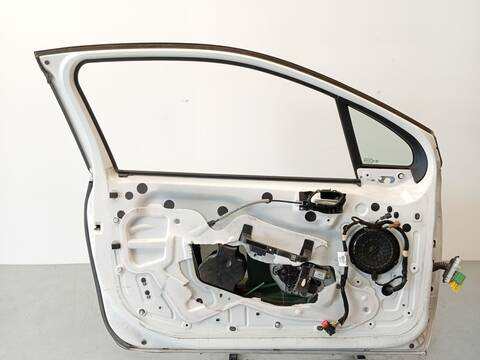 Foto 4ª: Puerta Delantera Izquierda Peugeot 208 1.2 VTI 82 82CV 60KW [HMZ] (2017)