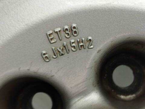 Foto 3ª: LLanta Chapa Volkswagen Golf 2.0 BERLINA 115CV 85KW [2E] (1994)