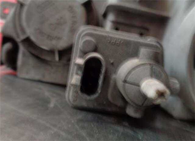 Foto 3ª: Faro Derecho Hyundai H1 2.5 CRDI