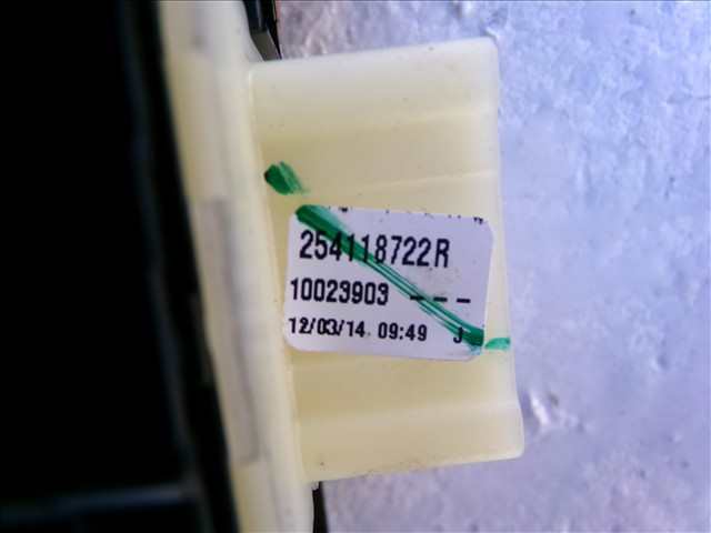 Foto 3ª: Botonera Elevalunas Renault Captur 1.2 G 2013-2017 [H5FD4] (2014)