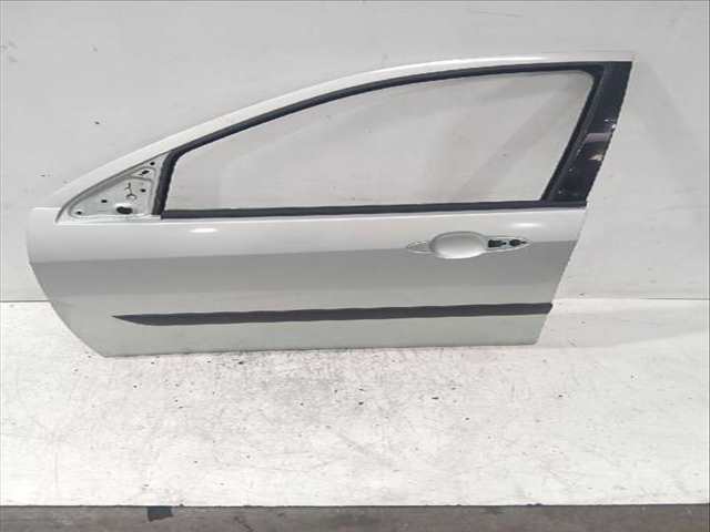 Foto 2ª: Puerta Delantera Izquierda Ford Focus 1.8 TDCI 100CV [FFDA] (1998)
