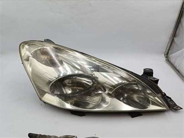 Faro Derecho Toyota Corolla 2.2 D-4D SOL [2.2 LTR. - 100 KW TURBODIESEL CAT]