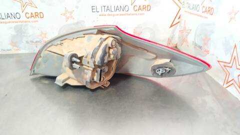 Foto 3ª: Piloto Trasero Izquierdo Renault Megane EXPRESSION BERLINA 90CV 66KW III BERLINA 5 P [K9K J8] (2013)