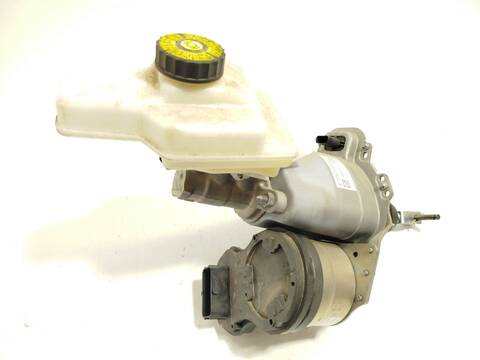 Foto 3ª: Servofreno Toyota Yaris 1.5 MXPB10) 125CV 92KW [M15A] (2023)