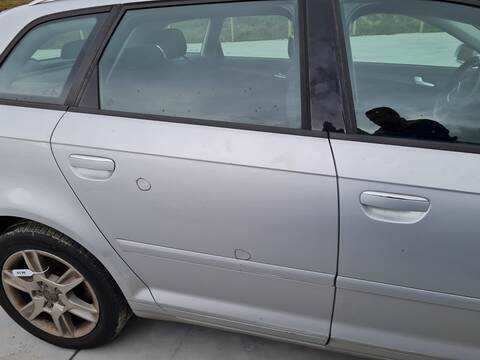 Puerta Trasera Derecha Audi A3 1.6 TDI ATTRACTION 105CV 77KW