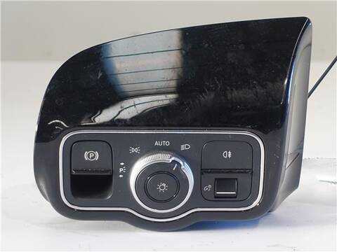 Mando Multifuncion Mercedes Clase A 140 1332 CC PHEV 118 KW