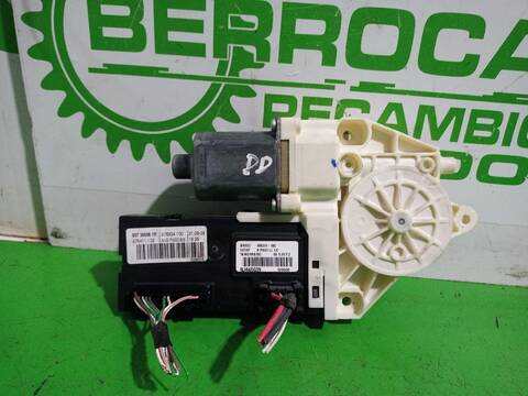 Foto 3ª: Elevalunas Eléctrico Delantero Izquierdo Renault Laguna RENAULT LAGUNA III GRANDTOUR 109CV [K9K780] (2007)