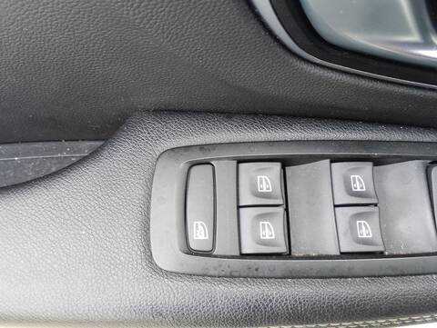 Foto 4ª: Botonera Elevalunas Renault Scenic BLACK EDITION 140CV 103KW IV [H5H B4] (2020)