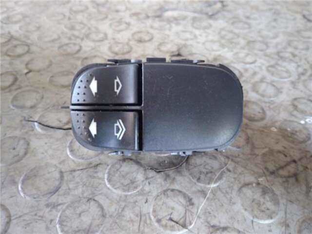 Botonera Elevalunas Ford Focus 1.8 AMBIENTE [1.8 LTR. - 66 KW TDDI TURBODIESEL CAT]