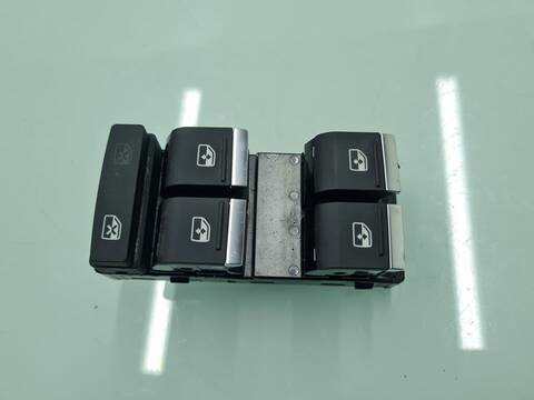 Foto 4ª: Botonera Elevalunas Audi Q3 35 TDI ADVANCED 150CV 110KW [DTSB] (2023)