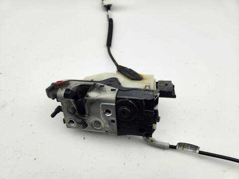 Foto 4ª: Cerradura Puerta Trasera Izquierda Peugeot 208 TECH EDITION 102CV 75KW [YH01] (2019)