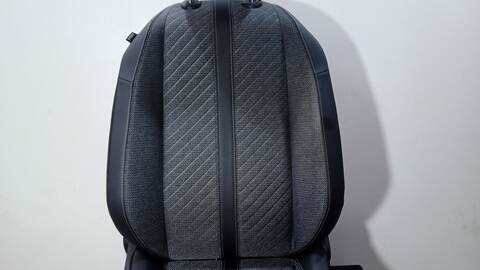 Foto 3ª: Asiento Delantero Derecho Peugeot 2008 1.2 PURETECH 100 101CV 74KW [HNK (EB2ADTD)] (2024)