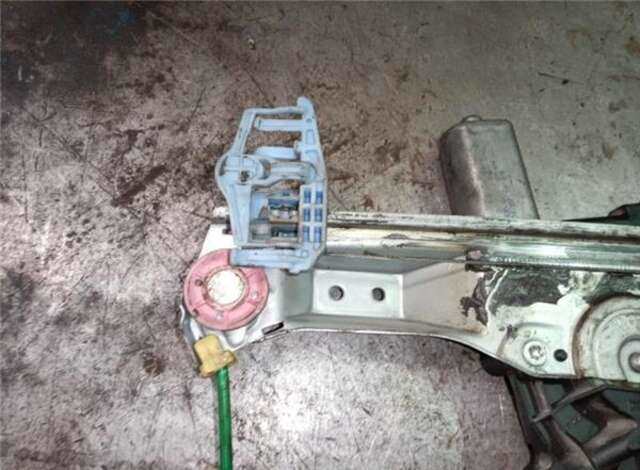 Foto 3ª: Elevalunas Eléctrico Delantero Derecho Opel Corsa 1.3 CDTI [Z 13 DTJ]
