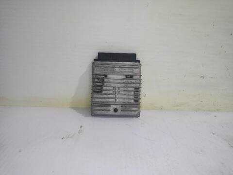 Centralita Motor ECU Ford Mondeo GHIA 06.2003 ) D) 131CV