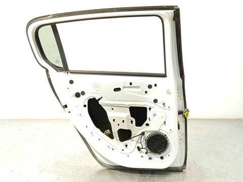Foto 4ª: Puerta Trasera Izquierda Peugeot 308 1.2 THP 130 131CV 96KW [HNS] (2021)