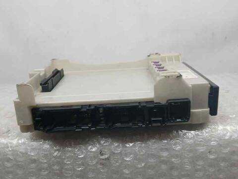 Foto 2ª: Caja Reles Fusibles Toyota Rav4 HYBRID 4X2 ADVANCE 218CV [A25A] (2021)