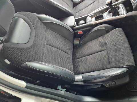 Foto 2ª: Asientos Traseros Citroen C4 EXCLUSIVE 112CV 82KW [9H05] (2011)