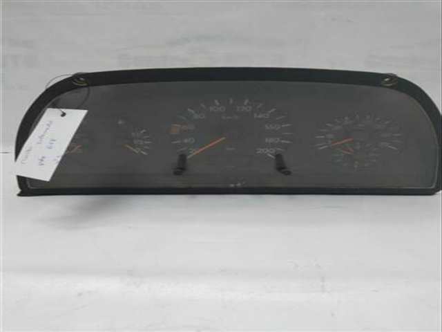 Cuadro de Instrumentos Mercedes Vito 2.3 110 D 638.074) [2 3 LTR. - 72 KW TD CAT] 98CV FURGON