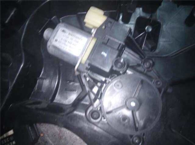 Foto 3ª: Elevalunas Eléctrico Delantero Derecho Ford Fiesta 1.6 SPORT [1.6 LTR. - 88 KW 16V TI-VCT CAT] [HXJA]