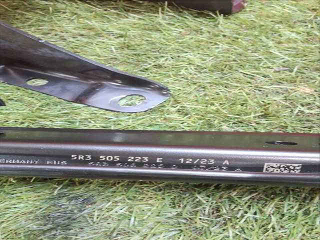 Foto 3ª: Brazo Suspension Trasero Izquierdo Ford Tourneo 1.5 ACTIVE [1 5 LTR. - 84 KW ECOBOOST CAT] 114CV [DPB] (2023)