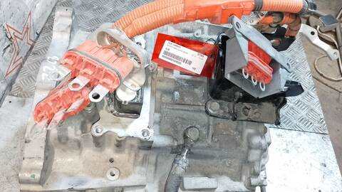 Foto 4ª: Caja Cambios Toyota Yaris HYBRID ACTIVE 101CV 74KW [1NZ] (2019)