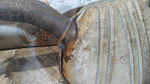 Foto 3ª: Tubo de Escape Mercedes Clase S 220 204CV 150KW