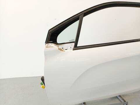 Foto 2ª: Puerta Delantera Izquierda Peugeot 208 1.2 VTI 82 82CV 60KW [HMZ] (2017)