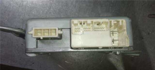 Foto 3ª: Centralita Motor ECU Toyota Prius 1.8 ADVANCE [1.8 LTR. - 73 KW 16V CAT (HÍBRIDO)] [2ZR]