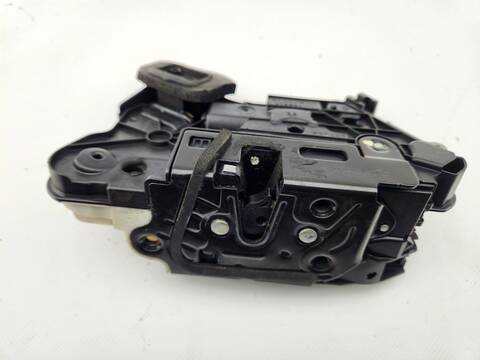 Foto 3ª: Cerradura Puerta Delantera Izquierda Volkswagen Polo ADVANCE 90CV 66KW [CAYB] (2014)