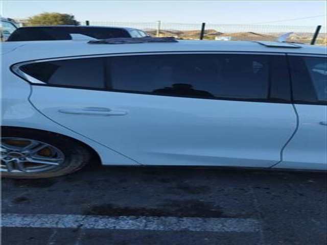 Puerta Trasera Derecha Ford Focus 1.0 ECOBOOST TURNIER 125CV 92KW