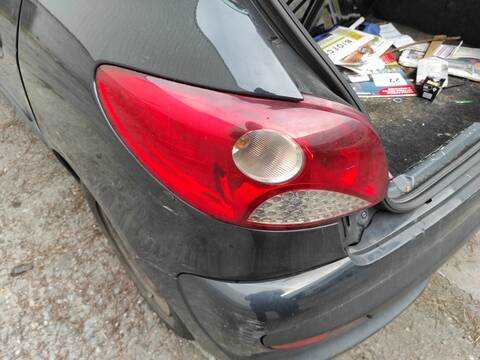 Piloto Trasero Izquierdo Peugeot 206 8HZ