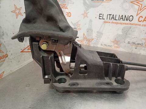 Foto 4ª: Palanca de Cambio Peugeot 208 ACCESS 68CV 50KW [8HR01] (2013)