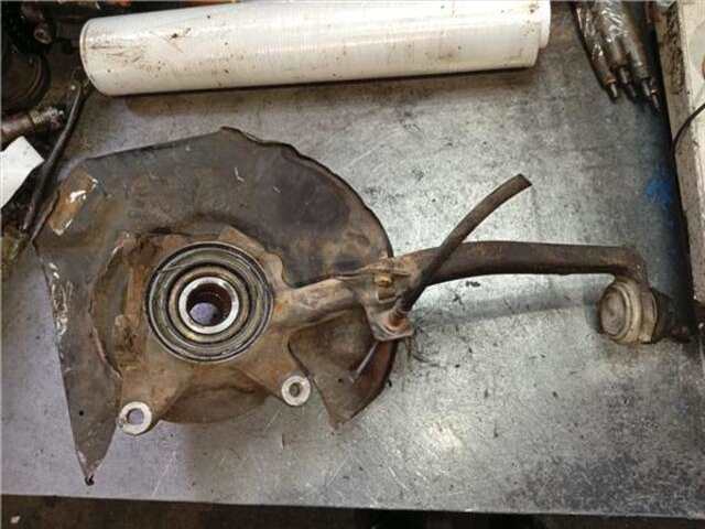 Foto 2ª: Mangueta Delantera Izquierda Toyota Land Cruiser 3.0 TD (KZJ90_. KZJ95_) [1KZ-TE]