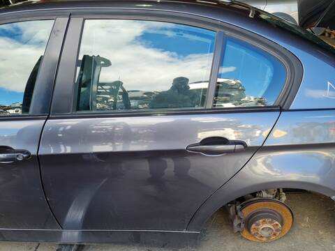 Puerta Trasera Izquierda Bmw Serie 3 315 320D BERLINA 163CV 120KW