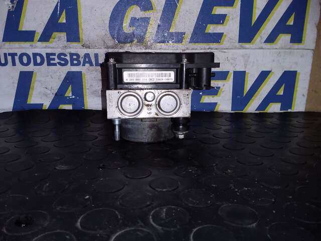 Foto 3ª: Centralita Abs Nissan Micra 1.5 DCI 86CV [K9K] (2008)