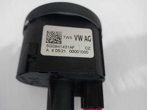 Foto 3ª: Mando Luces Seat Arona XPERIENCE PLUS 110CV [DLAA] (2017)