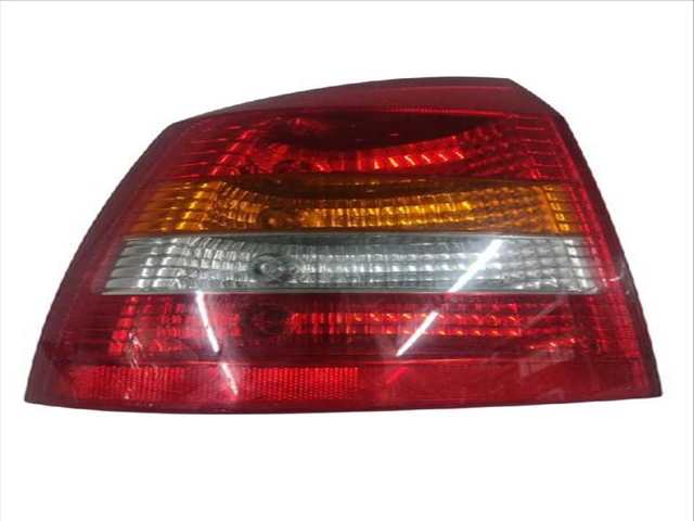 Foto 2ª: Piloto Trasero Izquierdo Opel Astra 1.6 I F19 M19) 75CV (1998)