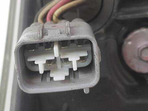 Foto 3ª: Faro Derecho Toyota Avensis 2.0 D-4D 124CV [1ADFTV] (2008)